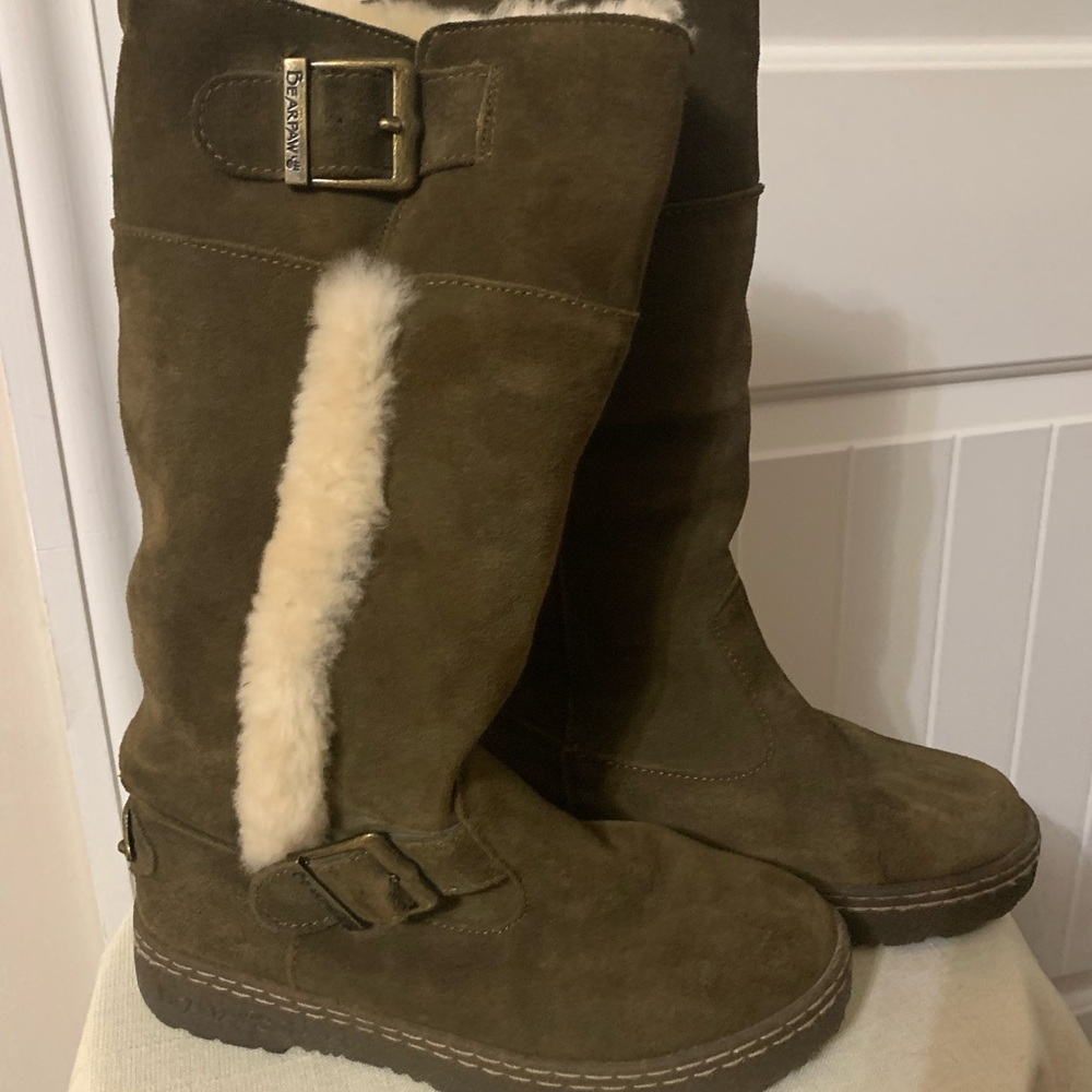 Bearpaws Suede Sheepskin / Wool  Boots Brown 6 warm